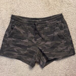 Athleta Farallon Camo Shorts